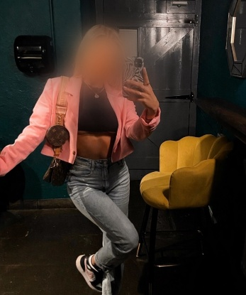 Нежная, страстная и горячая красотка ждет встречи с тобой. Со мной ты почувствуешь себя настоящим мужчиной! Гарантирую яркие эмоции и полное удовлетворение. 2391, 23 года